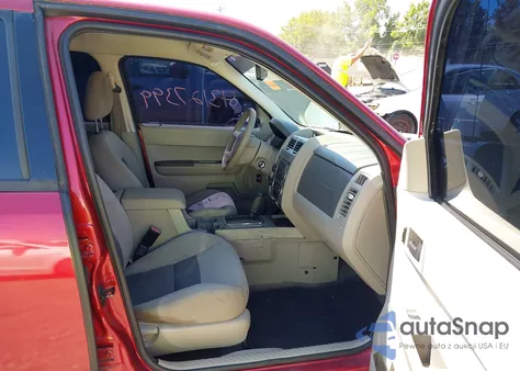 2008 Ford Escape Xlt из США, поврежденный, VIN 1FMCU93188KC98514